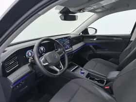 Volkswagen Tiguan (2024) thumbnail 3