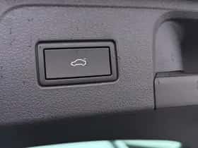 Volkswagen Passat (2022) thumbnail 10
