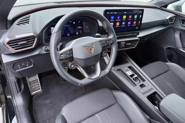 CUPRA Leon Sportstourer (2024) thumbnail 3