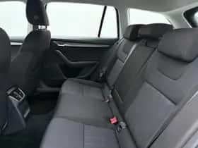 Škoda Octavia (2019) thumbnail 7