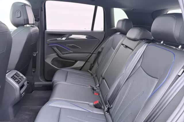 Volkswagen Tiguan (2025) thumbnail 8