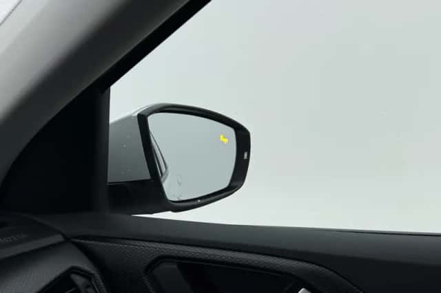 Volkswagen T-Cross (2019) thumbnail 11