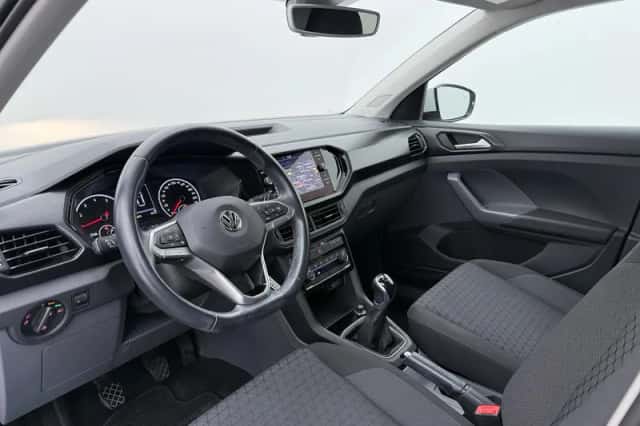 Volkswagen T-Cross (2019) thumbnail 3
