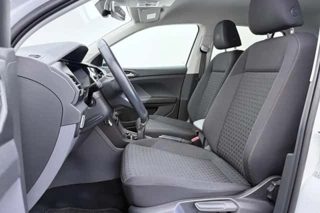 Volkswagen T-Cross (2019) thumbnail 4