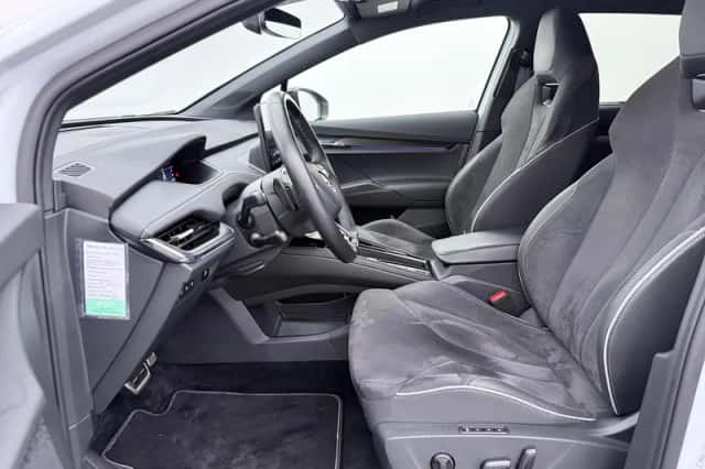 Škoda Enyaq (2023) thumbnail 4
