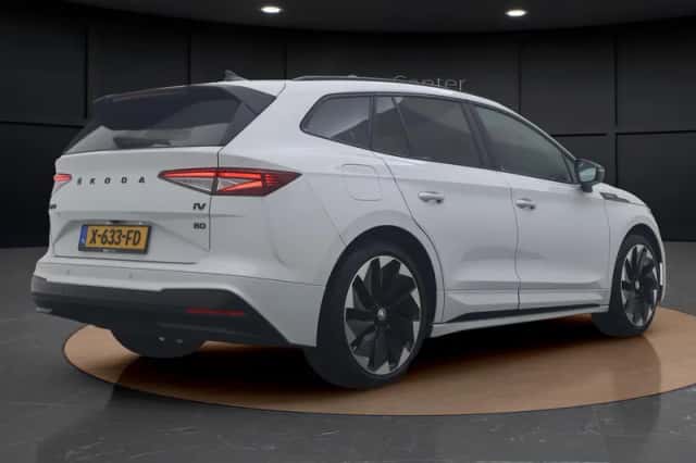 Škoda Enyaq (2023) thumbnail 5