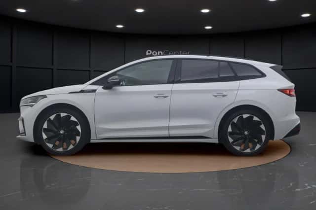 Škoda Enyaq (2023) thumbnail 6