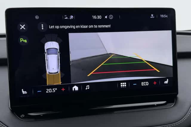 Škoda Enyaq (2023) thumbnail 8