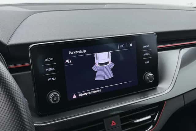 Škoda Kamiq (2023) thumbnail 12