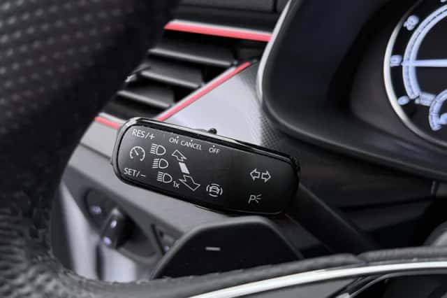 Škoda Kamiq (2023) thumbnail 9