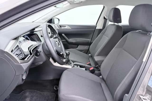 Volkswagen Polo (2021) thumbnail 4