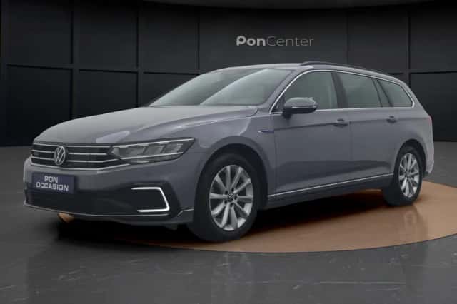 Volkswagen Passat (2022) thumbnail 14