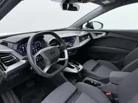 Audi Q4 e-tron (2024) thumbnail 3