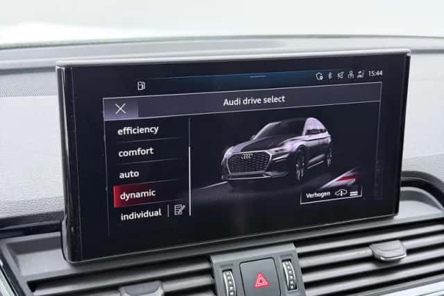 Audi Q5 (2023) thumbnail 11