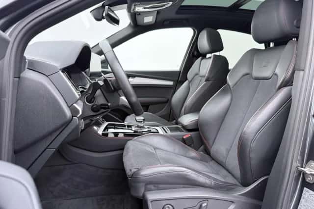 Audi Q5 (2023) thumbnail 4