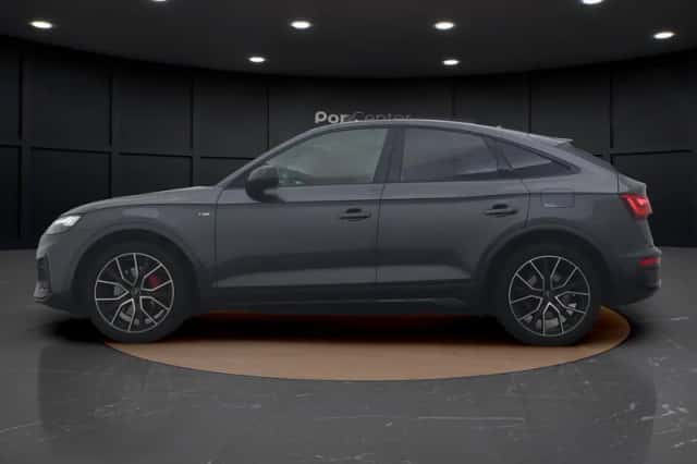 Audi Q5 (2023) thumbnail 6