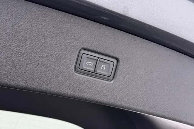 Audi Q5 (2023) thumbnail 9