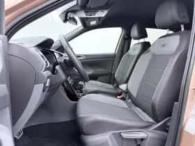 Volkswagen T-Cross (2020) thumbnail 4