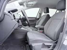 Volkswagen Golf (2021) thumbnail 4