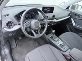 Audi Q2 (2023) thumbnail 3