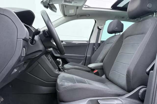 Volkswagen Tiguan (2023) thumbnail 4