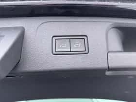 Volkswagen Passat (2021) thumbnail 8