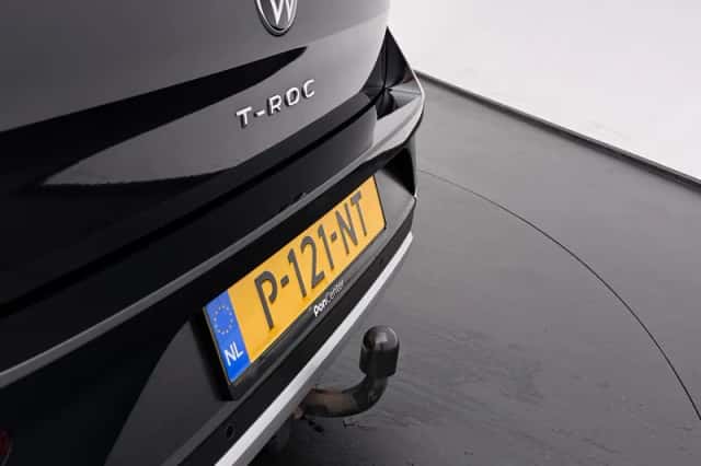 Volkswagen T-Roc (2022) thumbnail 9