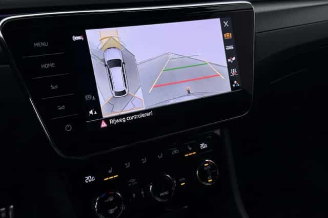 Škoda Superb (2023) thumbnail 12