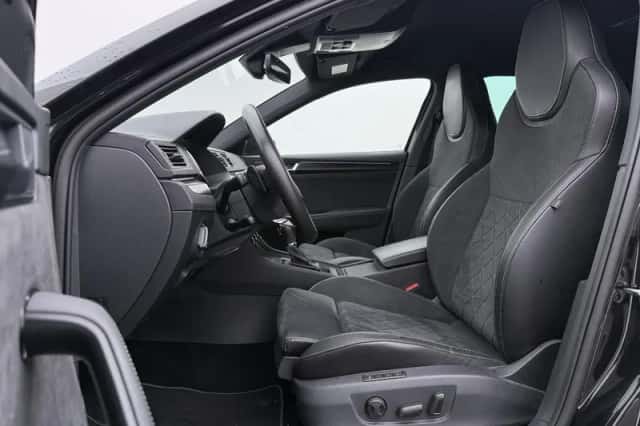 Škoda Superb (2023) thumbnail 4