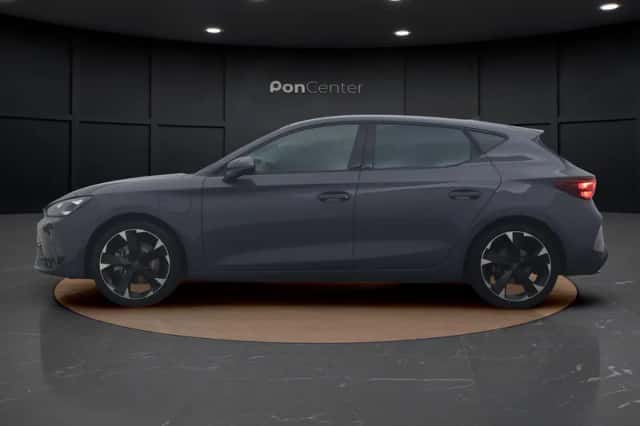 CUPRA Leon (2025) thumbnail 6