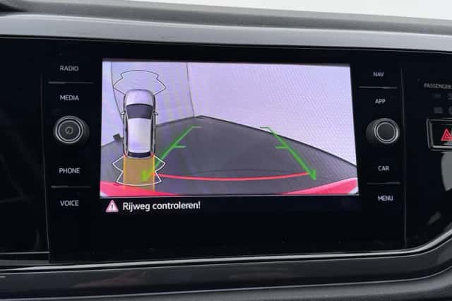 Volkswagen Polo (2021) thumbnail 10