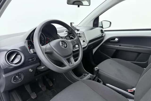 Volkswagen Up! (2021) thumbnail 3