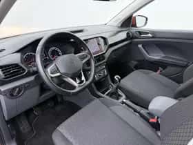 Volkswagen T-Cross (2021) thumbnail 3