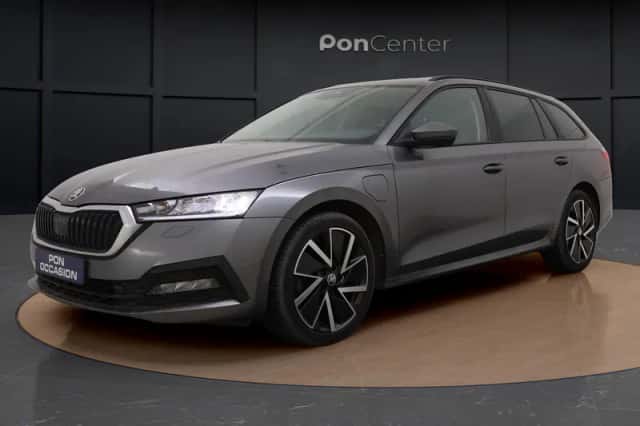 Škoda Octavia (2022) thumbnail 9