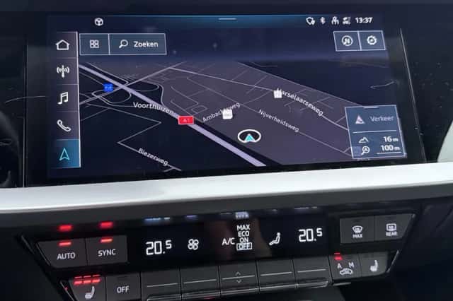 Audi A3 (2022) thumbnail 8