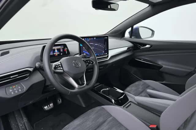 Volkswagen ID.5 (2025) thumbnail 3