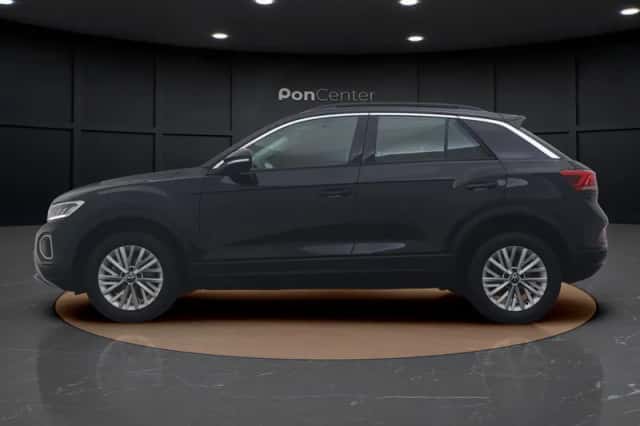 Volkswagen T-Roc (2022) thumbnail 6