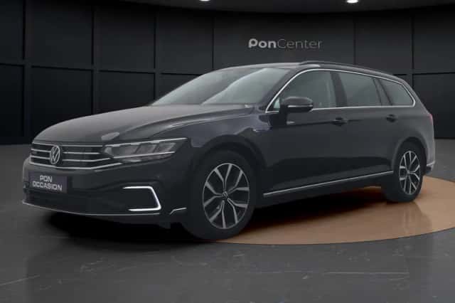 Volkswagen Passat (2023) thumbnail 13