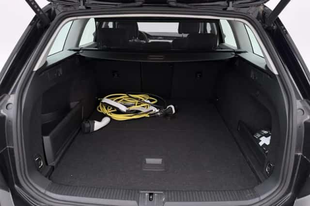 Volkswagen Passat (2023) thumbnail 8