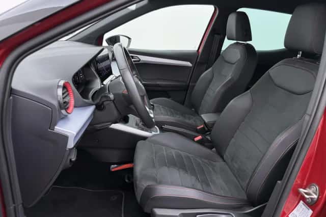 SEAT Arona (2022) thumbnail 4