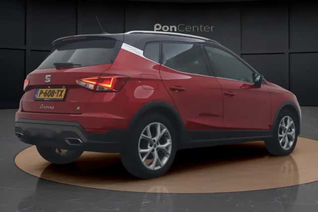 SEAT Arona (2022) thumbnail 5