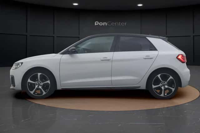 Audi A1 (2024) thumbnail 6