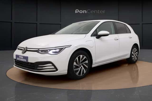 Volkswagen Golf (2023) thumbnail 9