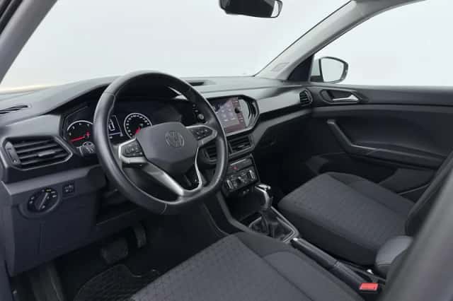 Volkswagen T-Cross (2023) thumbnail 3