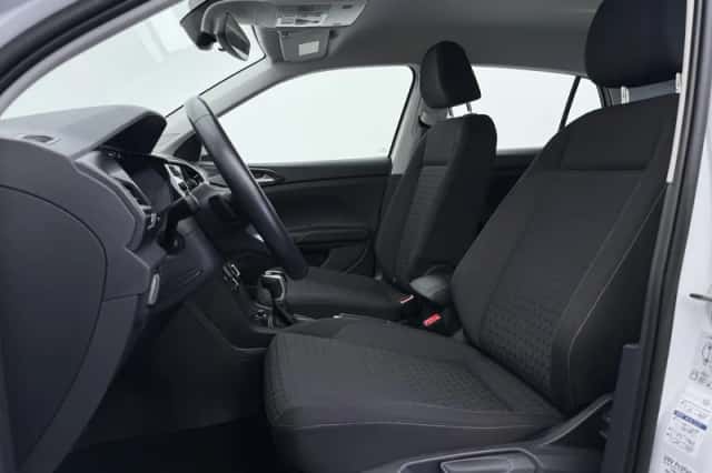 Volkswagen T-Cross (2023) thumbnail 4