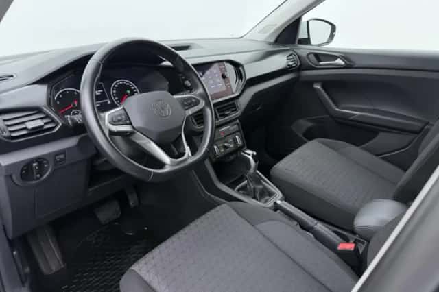 Volkswagen T-Cross (2023) thumbnail 4