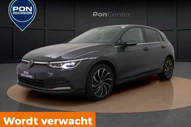 Volkswagen Golf (2023)