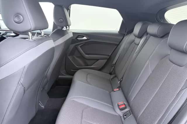 Audi A1 (2023) thumbnail 12