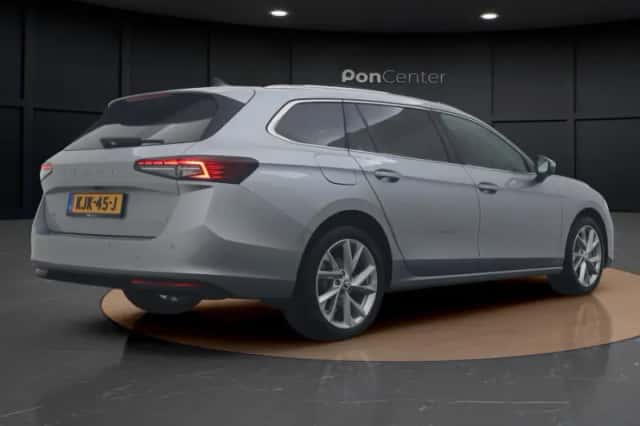 Škoda Superb (2025) thumbnail 6