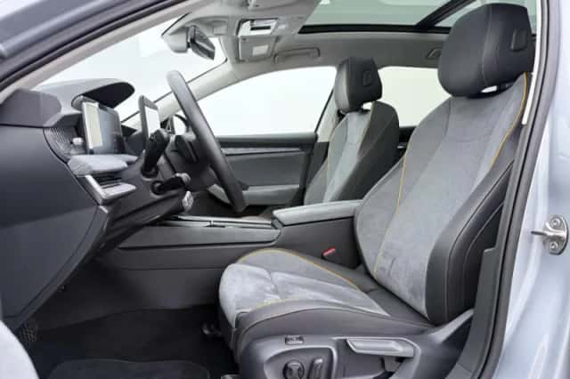 Škoda Superb (2025) thumbnail 5
